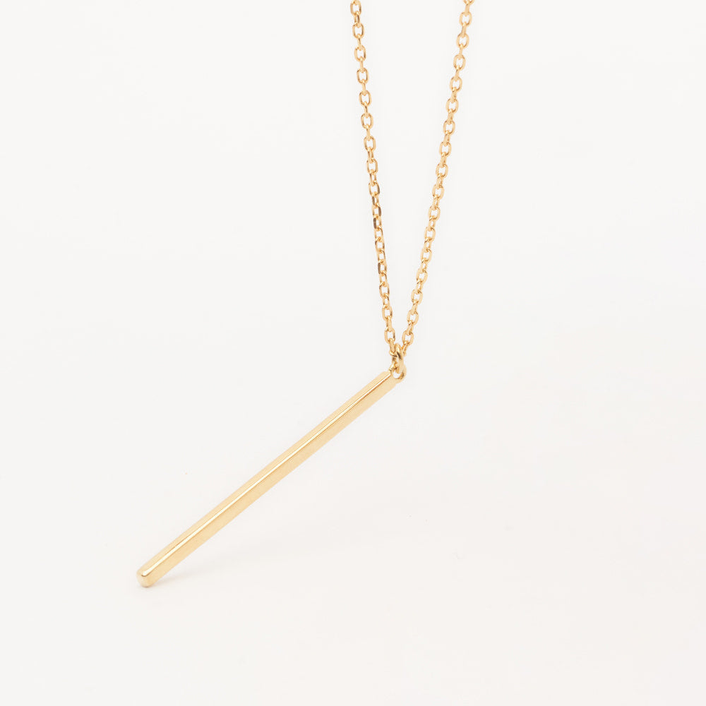 dainty gold bar necklace