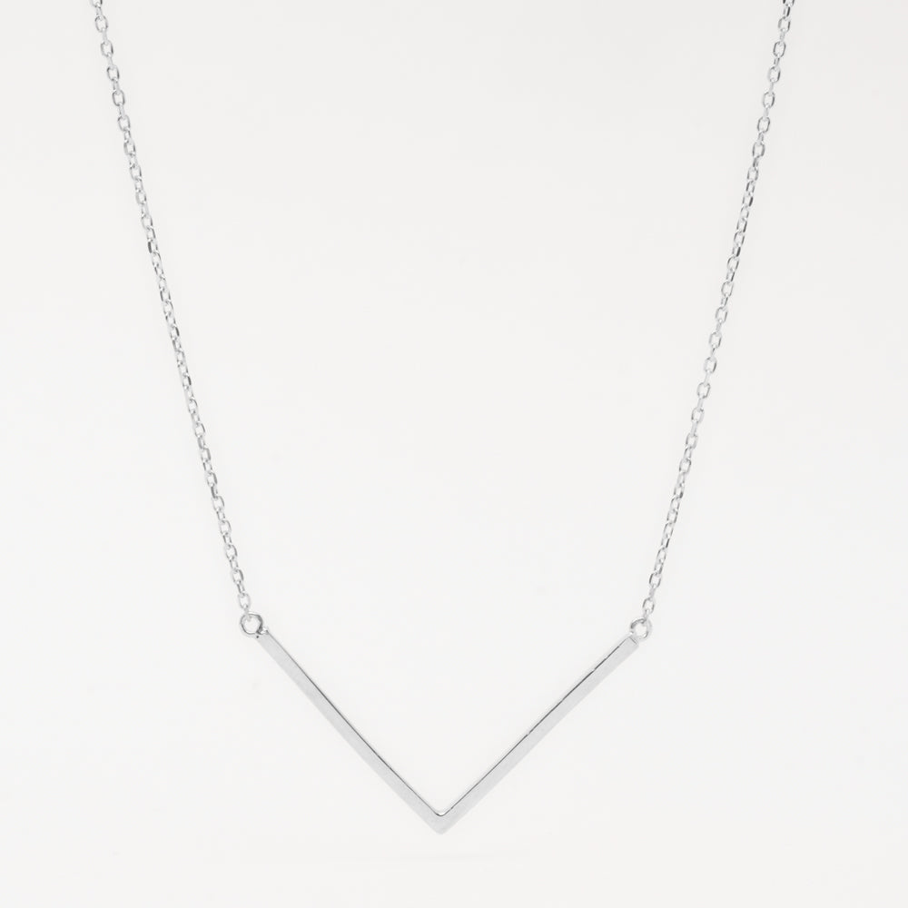 minimalistic layered silver chevron necklace