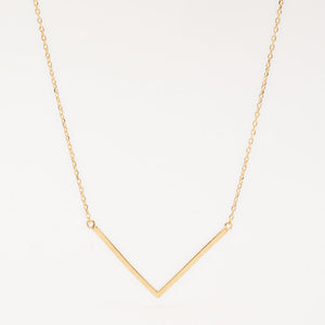 minimalistic layered gold chevron necklace