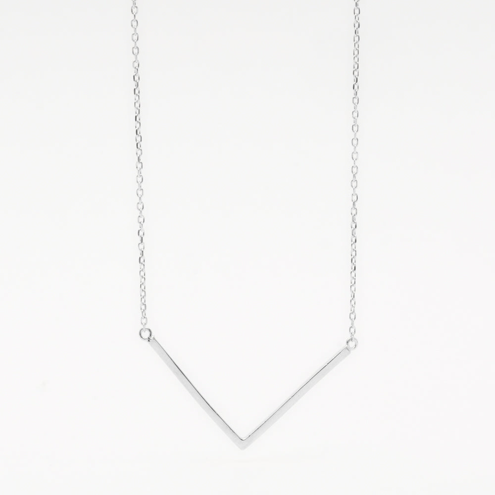 minimalistic layered silver chevron necklace