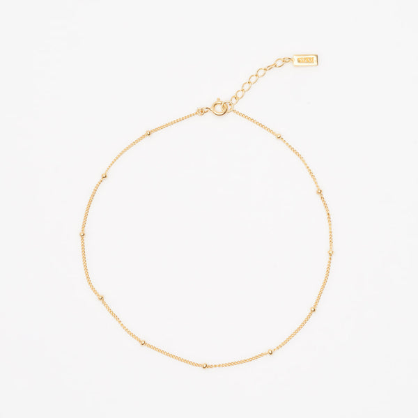 minimalistic gold dot bracelet