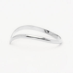 dainty silver chevron ring