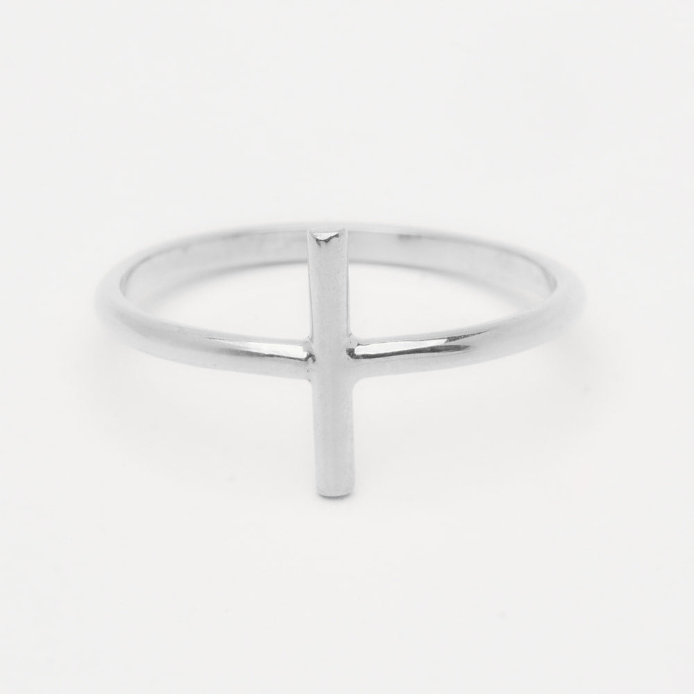 minimalistic silver bar ring