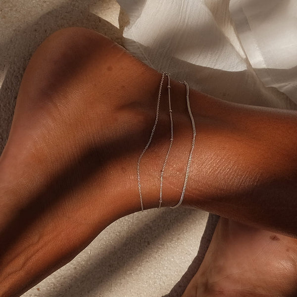 silver minimalistic layered anklet