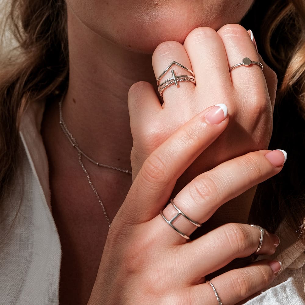 minimalistic stackable silver rings