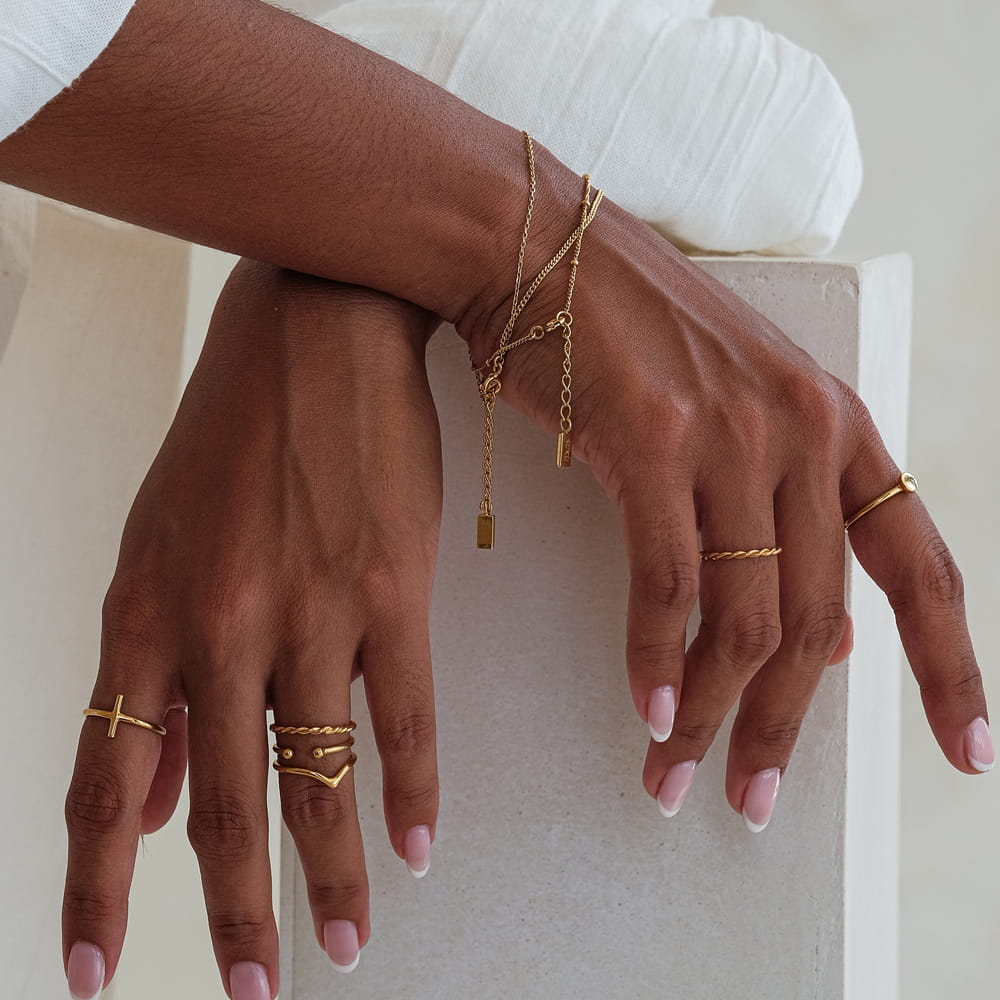 gold dainty twisted ring